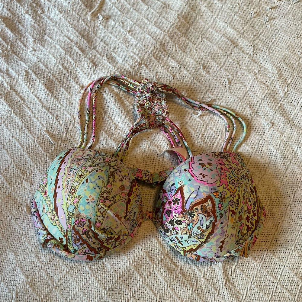 Bikini top